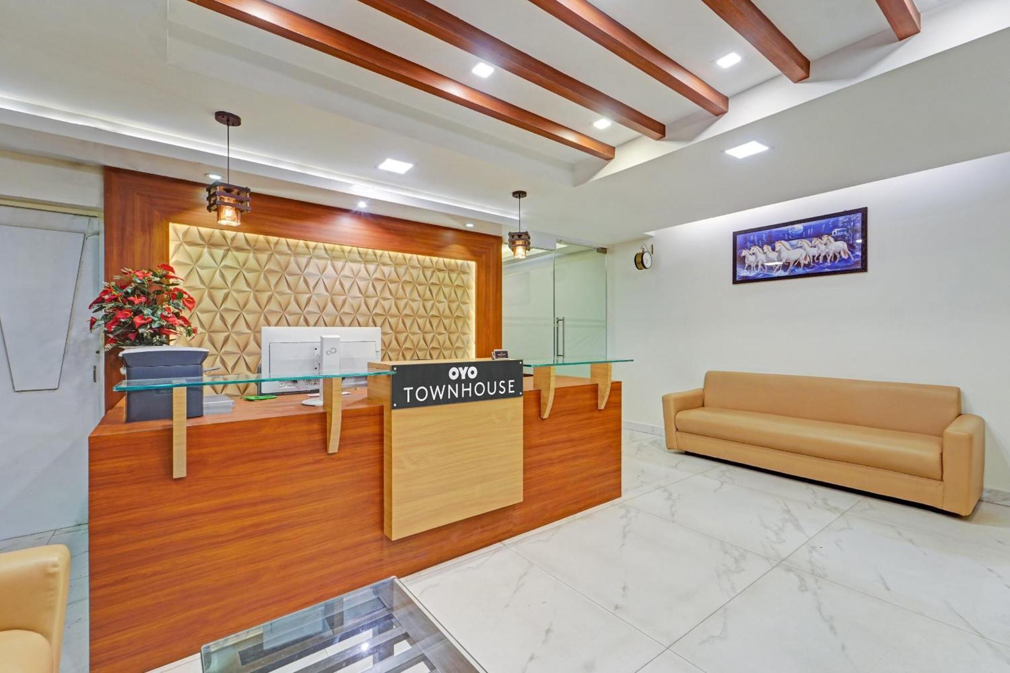 Hotel Collection O Mount Road Rich Mount Near Marina Beach Chennai Exterior foto