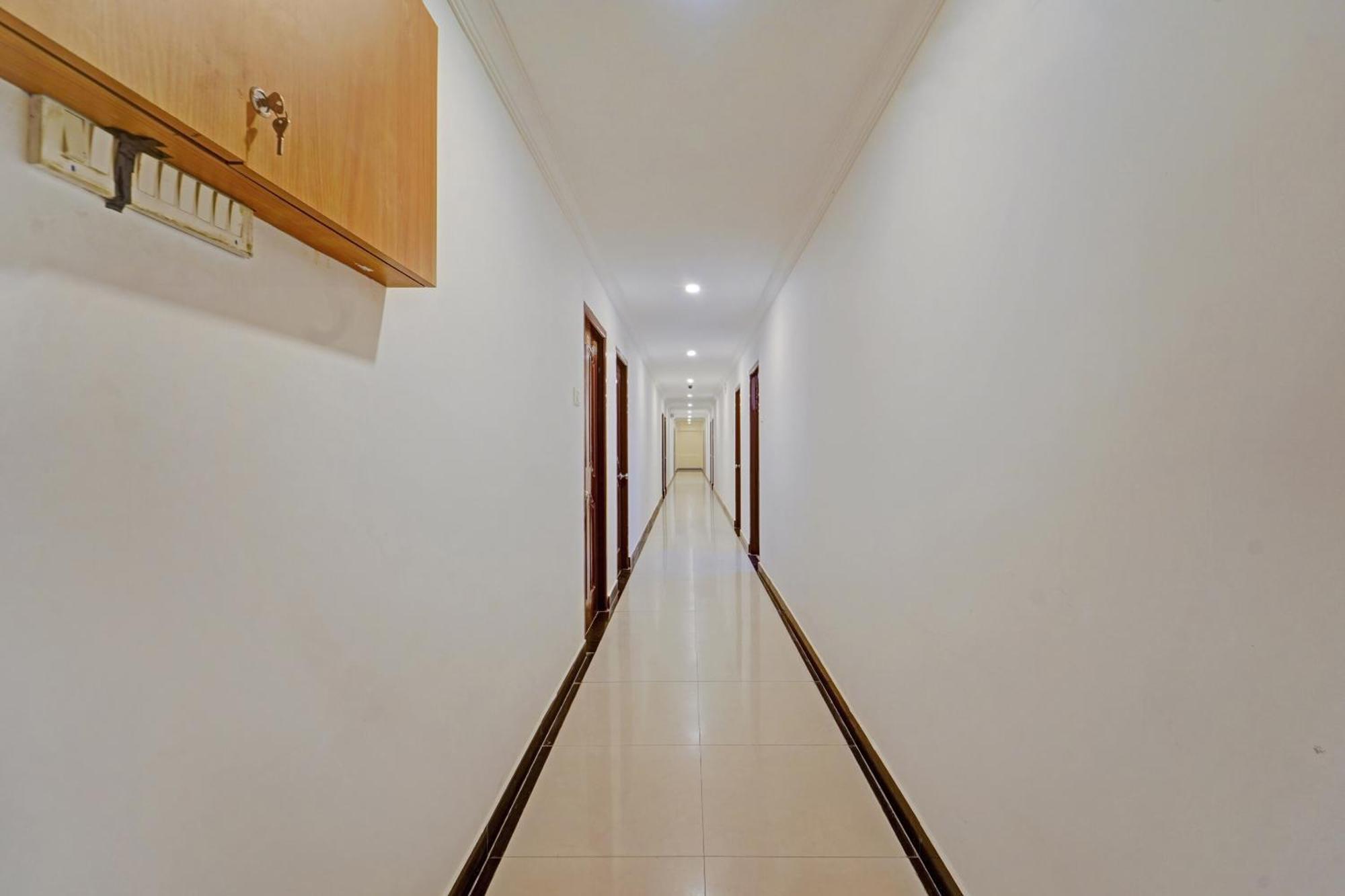Hotel Collection O Mount Road Rich Mount Near Marina Beach Chennai Exterior foto