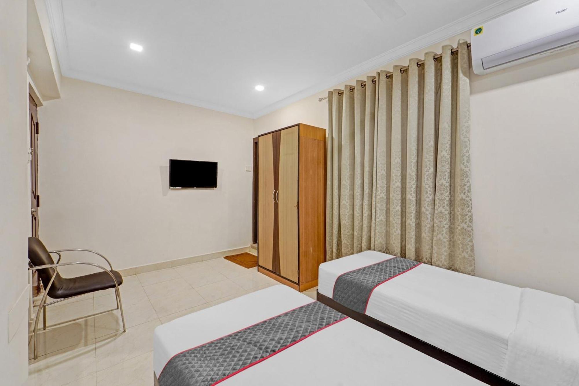 Hotel Collection O Mount Road Rich Mount Near Marina Beach Chennai Exterior foto